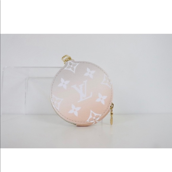 Louis Vuitton Multi Pochette Bag By the Pool Brume - Picture 3 of 12